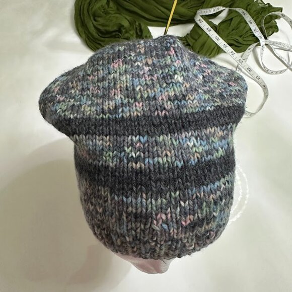 Handmade Multicolor Knit Beanie Soft Wool Blend Winter Hat Unisex - Picture 4 of 9
